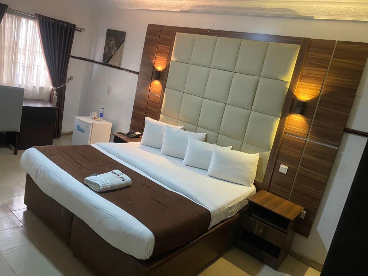Presken Hotel @Villa Ikeja Buitenkant foto