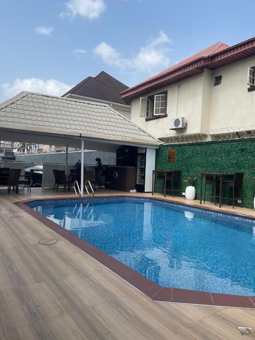 Presken Hotel @Villa Ikeja Buitenkant foto