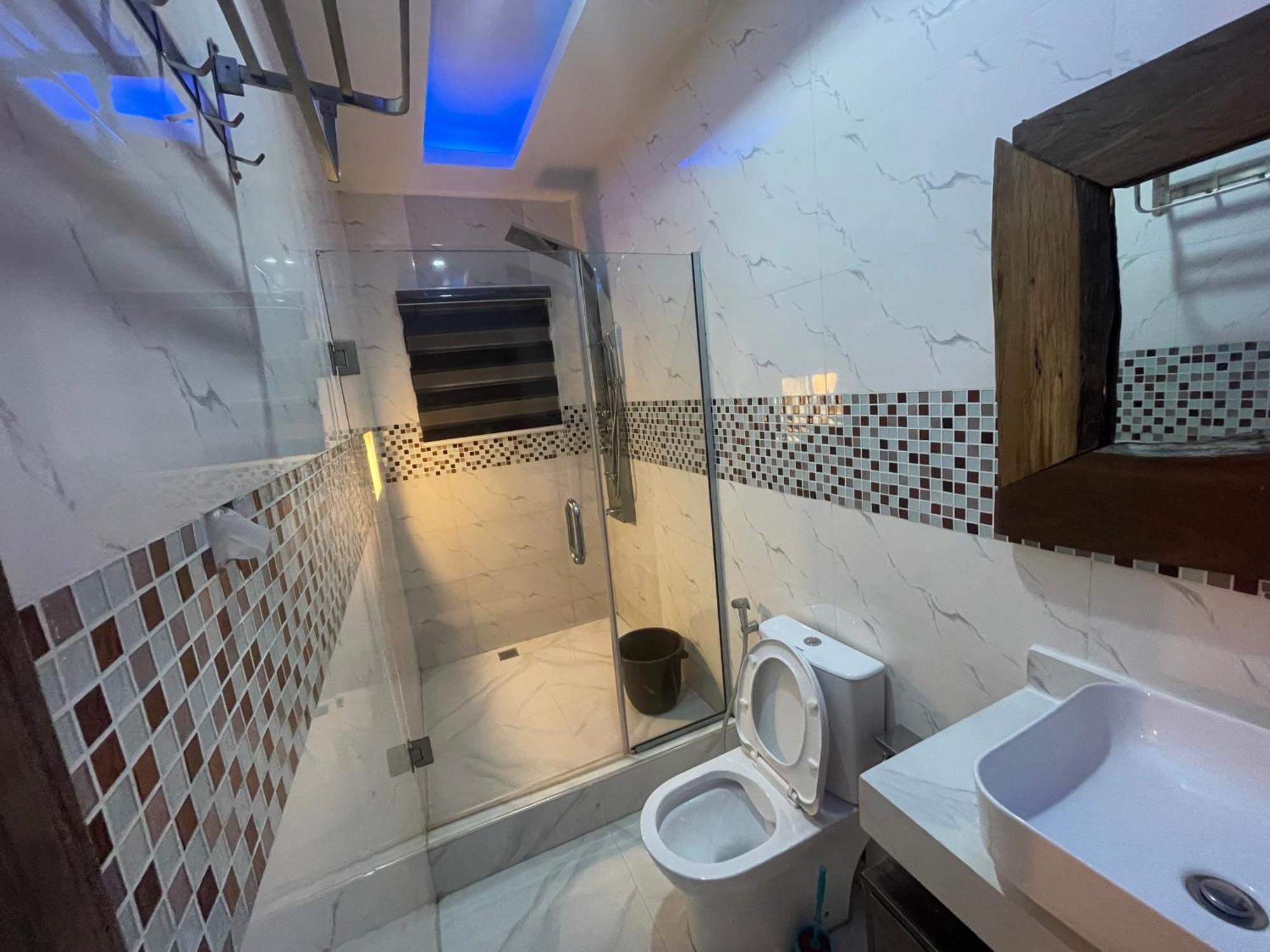 Presken Hotel @Villa Ikeja Buitenkant foto