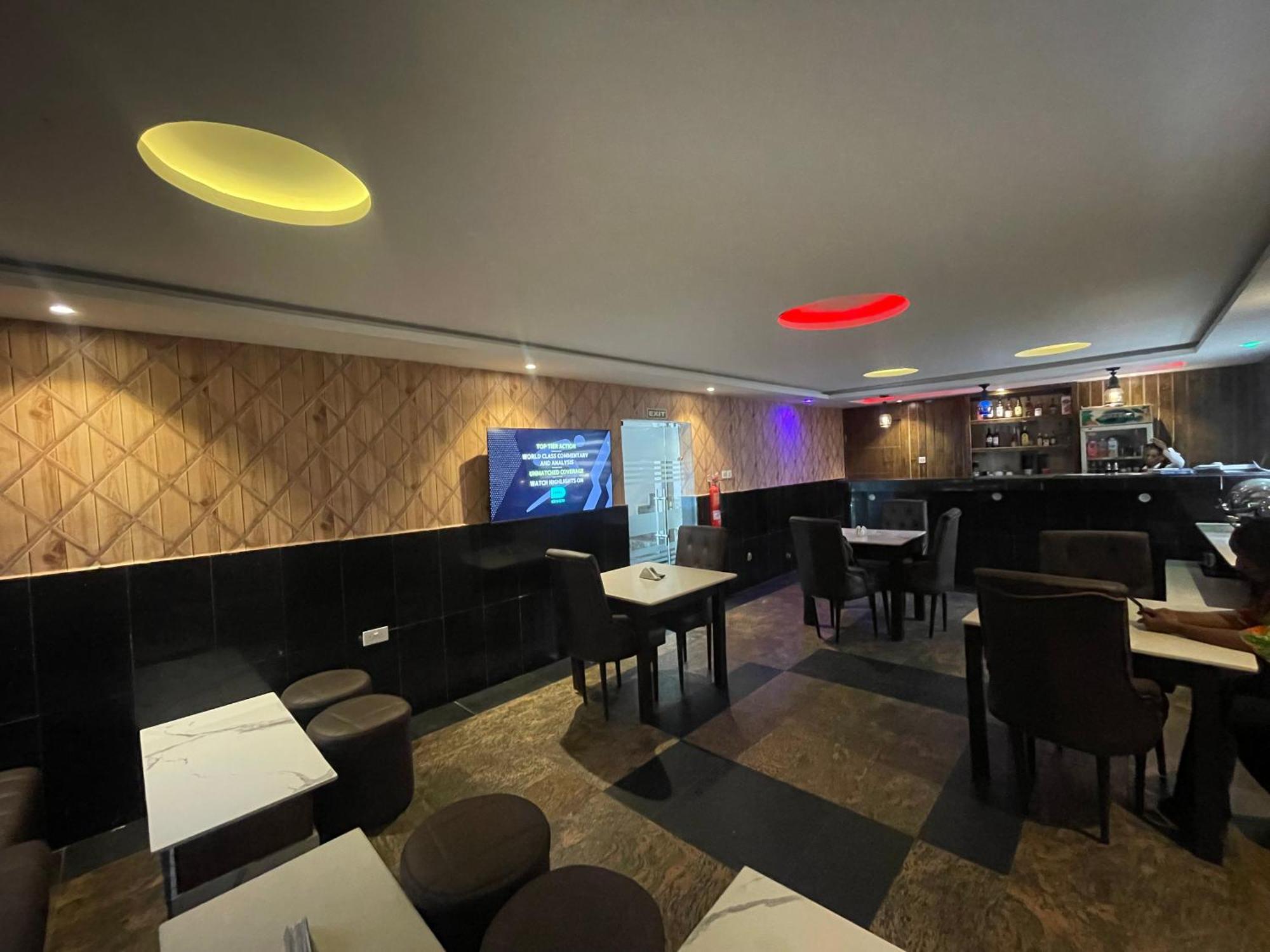 Presken Hotel @Villa Ikeja Buitenkant foto